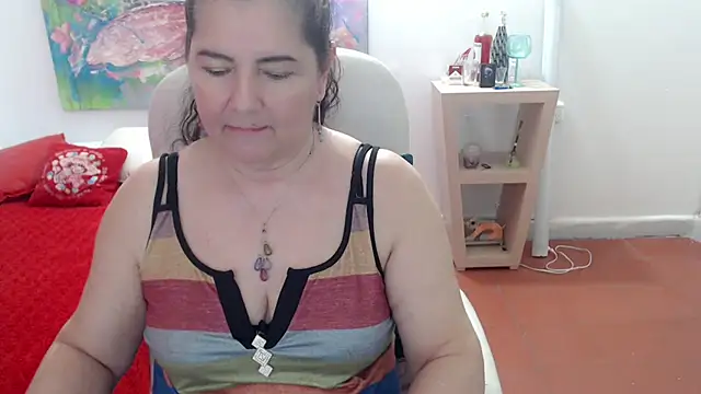 leonela_69's cam snapshot