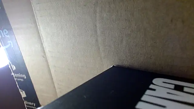 FrankieFuckMe live sex cam