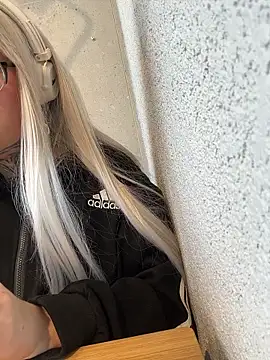 Chiibi's cam snapshot