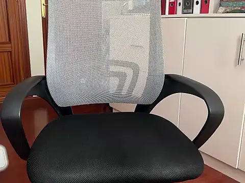 spanishairy live sex cam