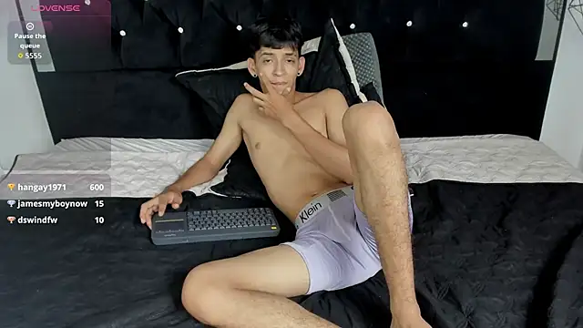 Sebas_cat live sex cam