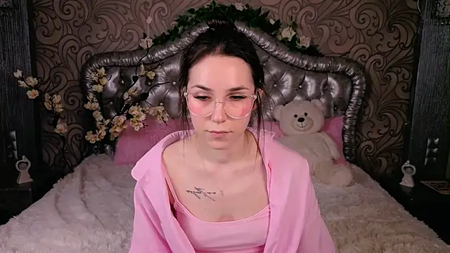 -CindyLou live sex cam