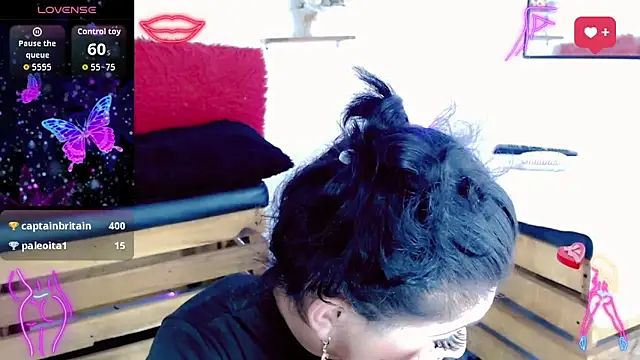 NathalialLooes live sex cam