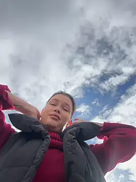 KikiWatson's cam snapshot