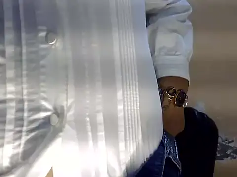 cuttie_shivi's cam snapshot