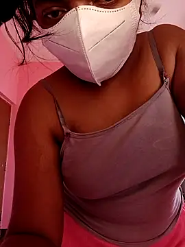 vyshali_vyshu's cam snapshot