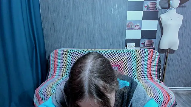 pa1e_pr1ncess's cam snapshot