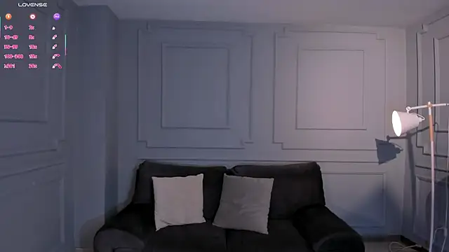 TaraLawrence's cam snapshot