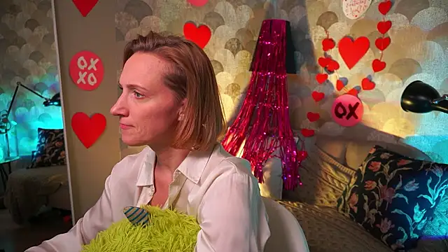 UmaTruewoman live sex cam