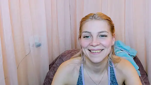 FoxyKathryn's cam snapshot