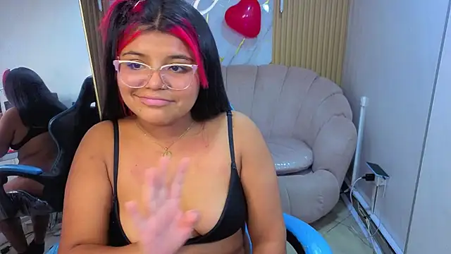 Alice_b_'s cam snapshot