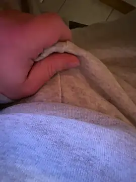 Dominic2295 live sex cam