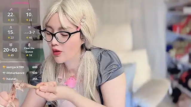 Amaya-yooo-36D live sex cam