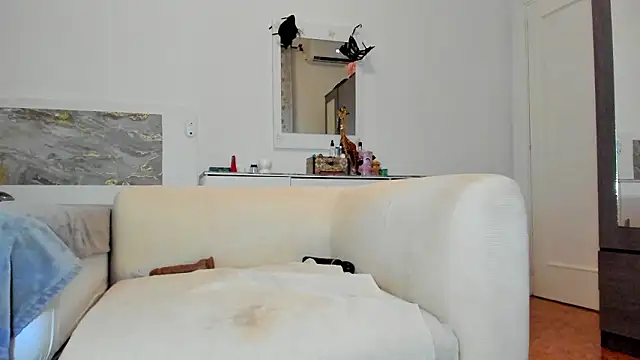 anisialuna_'s cam snapshot