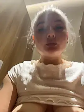 VineraSweet's cam snapshot