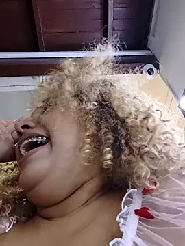 BonnieRitz's cam snapshot