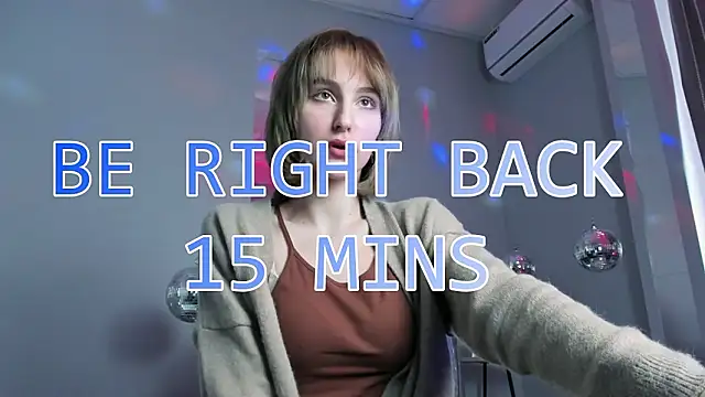 LuxRayi's cam snapshot