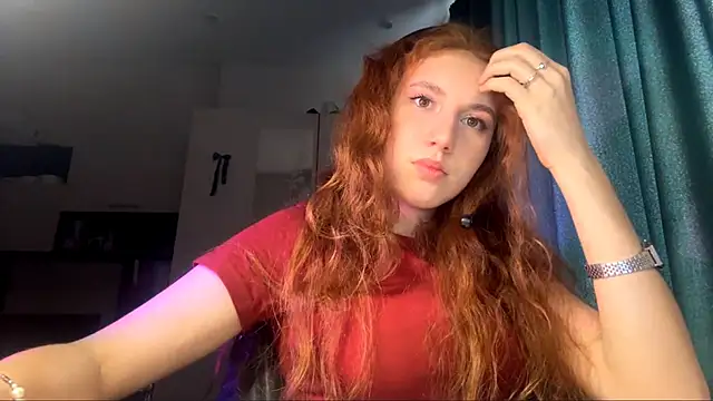 AliceCarrol's cam snapshot