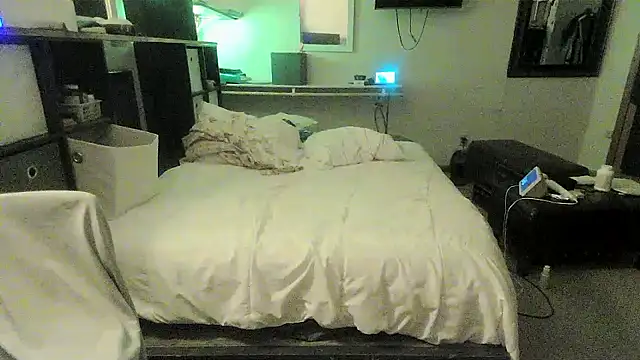 sissytrapdolly24 live sex cam