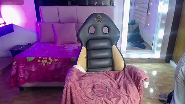 Katia_pretty_x's cam snapshot