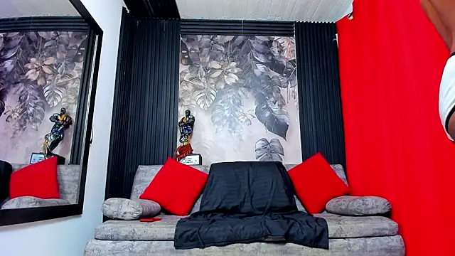 MikeEstevess live sex cam