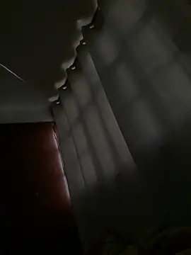 Nailealipsglossy live sex cam