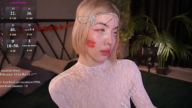 LindaThacker live sex cam