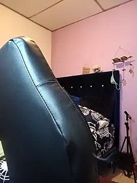 EllisW8's cam snapshot