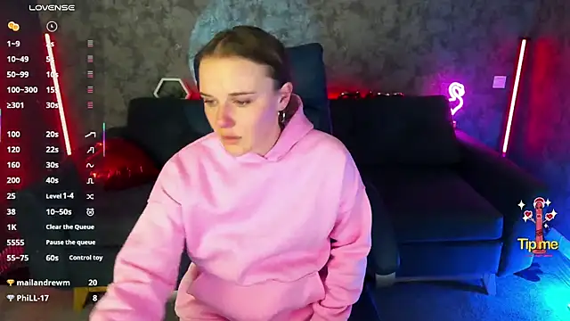 MaribelRiverr_'s cam snapshot