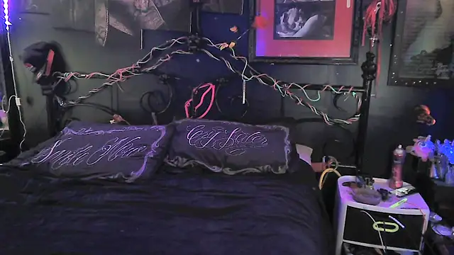 Splash_Queen420's cam snapshot