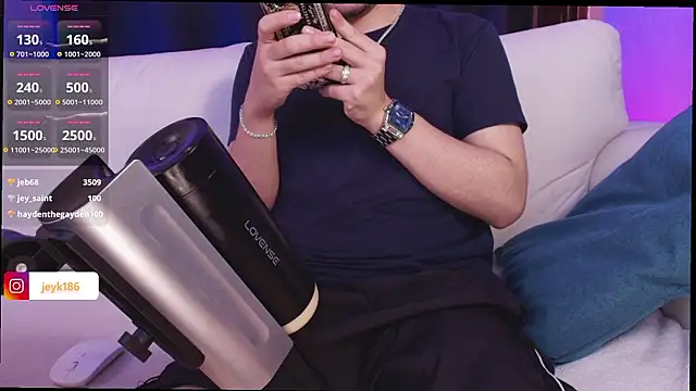 Guccy_Boy_Club's cam snapshot