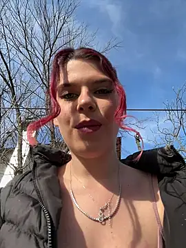 RiriRoseey live sex cam