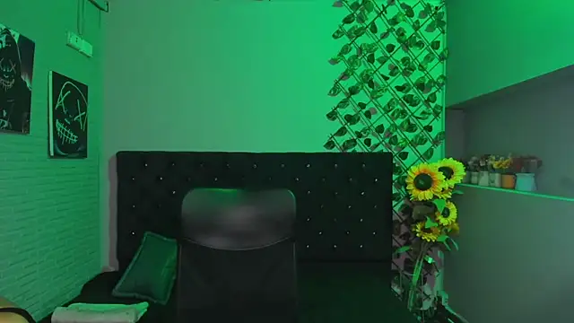 liany_taylor's cam snapshot