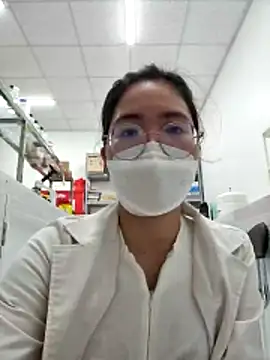 HinaLovely live sex cam