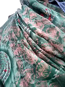 Queen_chayna's cam snapshot