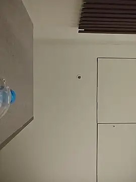 NakedMILFx's cam snapshot