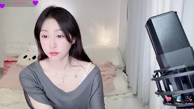 Fayebae_11's cam snapshot