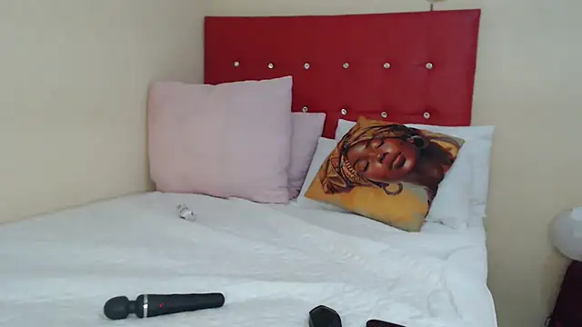 Foxybrownxx1's cam snapshot