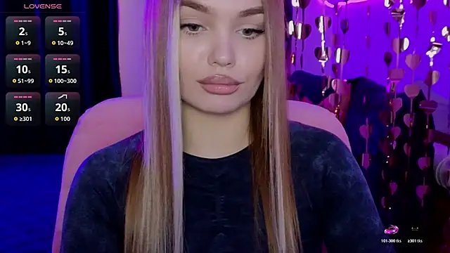 KitsyMoore's cam snapshot