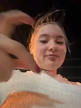 VineraSweet's cam snapshot