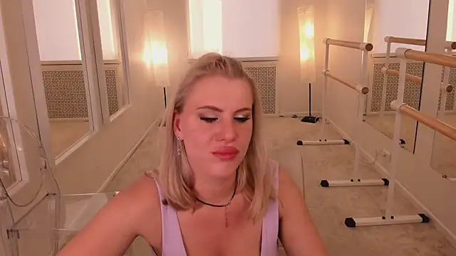 Real_Kindness's cam snapshot