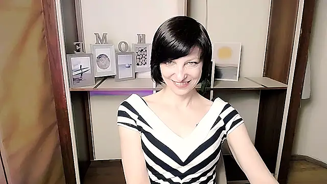 _AngeliaFlow_ live sex cam