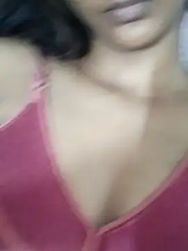 Aaliya_BigBoobs_1's cam snapshot