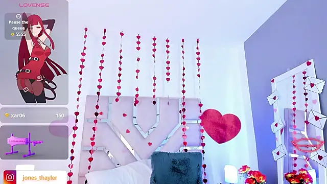 Thayler_jones live sex cam