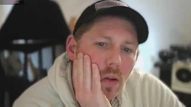 God_Of_ThundeRR live sex cam