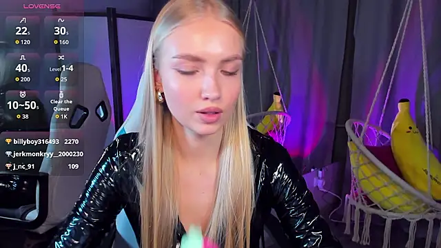 TessaGrays live sex cam