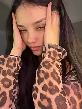 MisFrekcles_ live sex cam