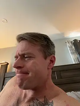 DILFiGuess1 live sex cam