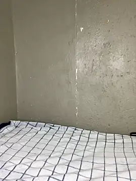 Bellabootie's cam snapshot