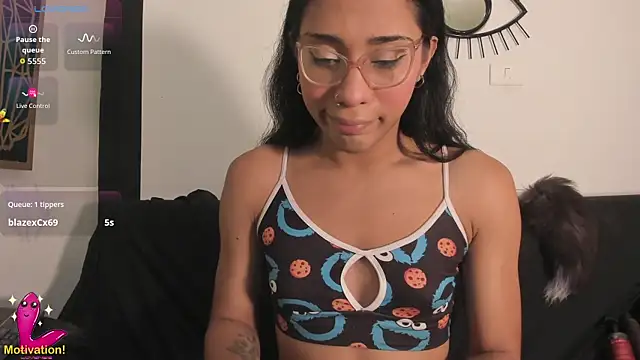 EmilyGomezLS live sex cam